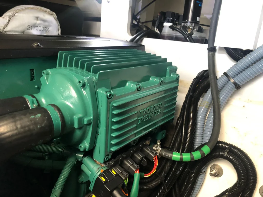 Sealine SC42 Engine Refitted 6