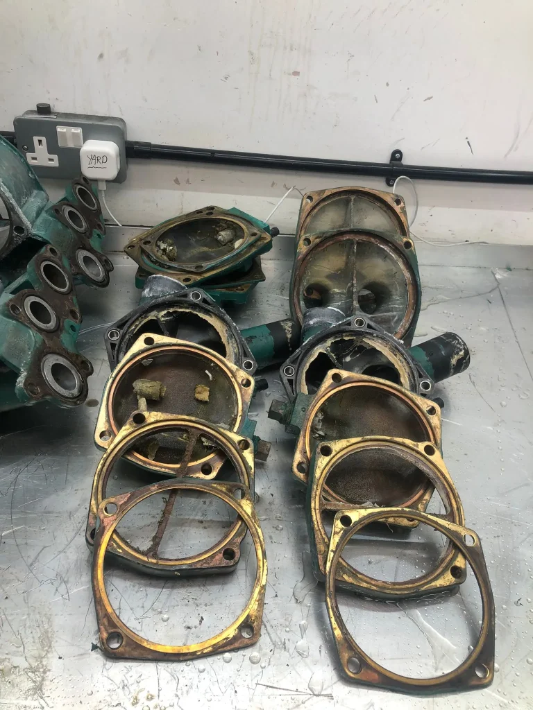 Sealine SC42 stripped down