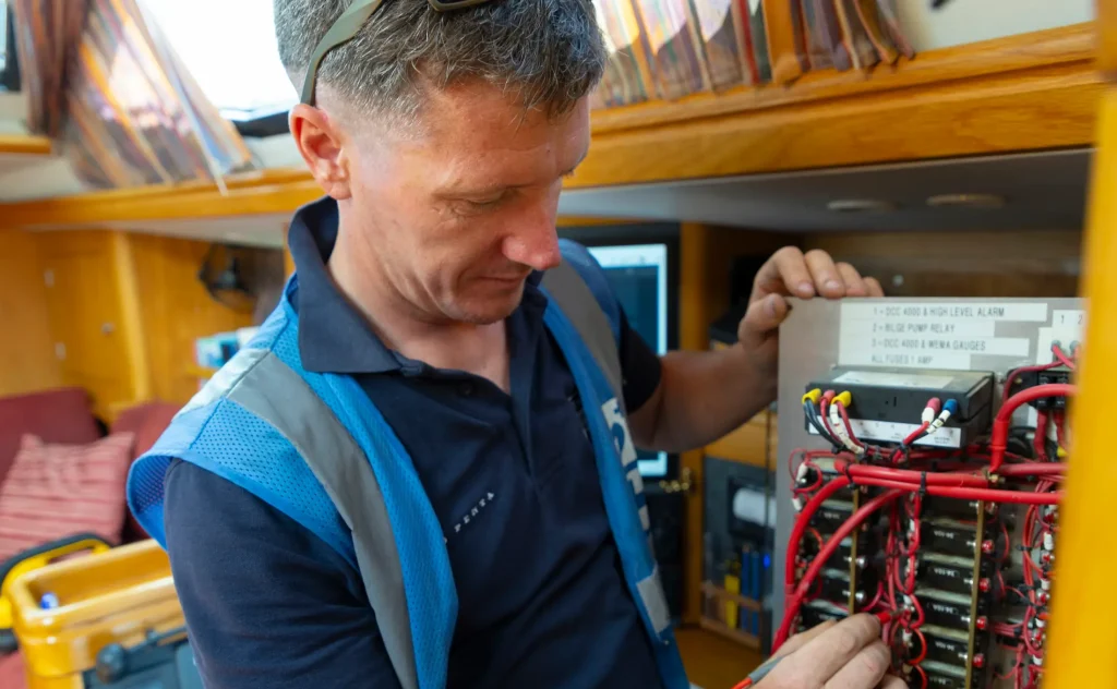 marine-electrical-services