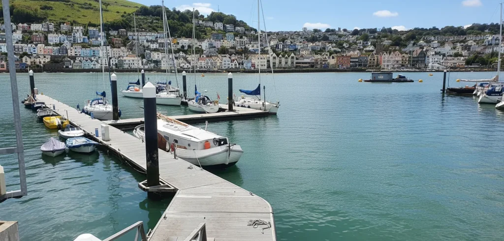 visitor-pontoon-berthing-marina-darthaven-kingswear-devon